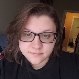 Meet your Posher, Leanna